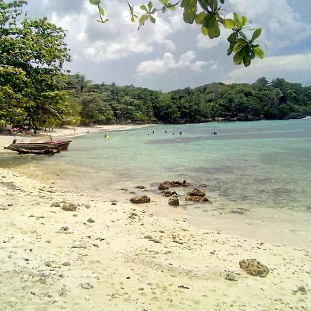 Porty Hostel Port Antonio Exterior photo